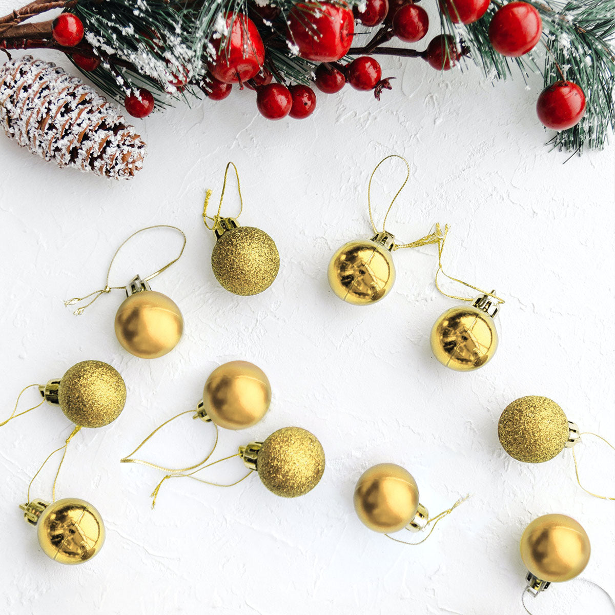 Esferas Navideñas color Oro, 12pzas