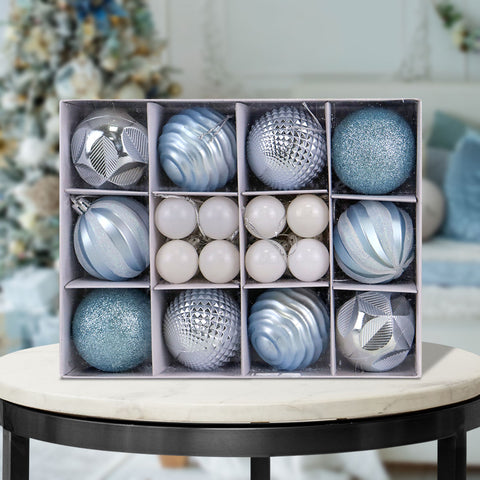 Paquete Navidad con 3 Cajas de Esferas, 2 Series de Luces y 1 Árbol Navideño