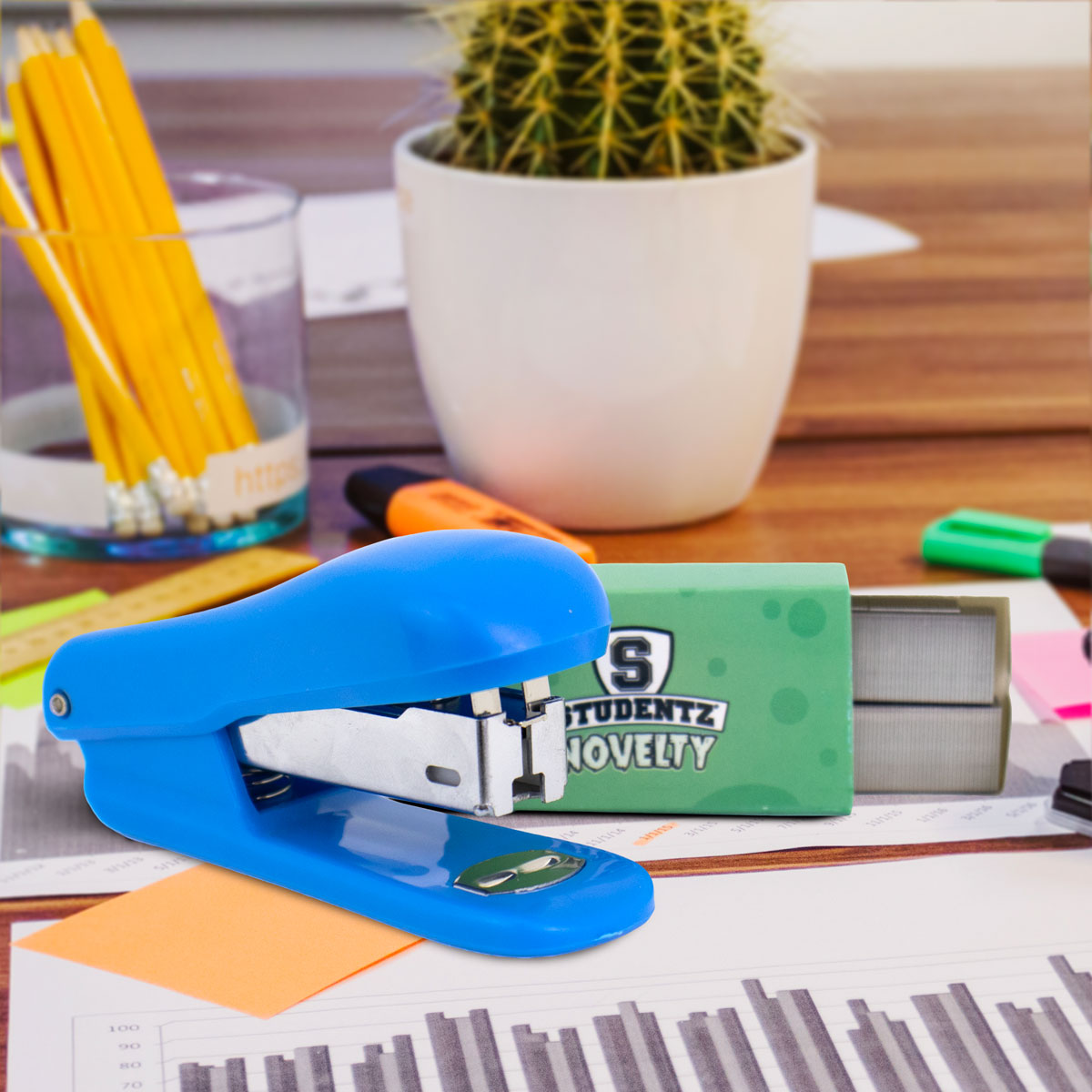 Engrapadora color Azul con Grapas100 pza.