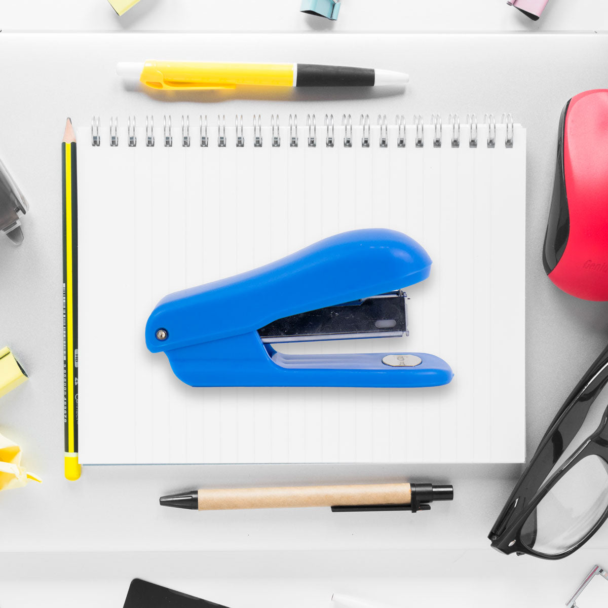 Engrapadora color Azul con Grapas100 pza.