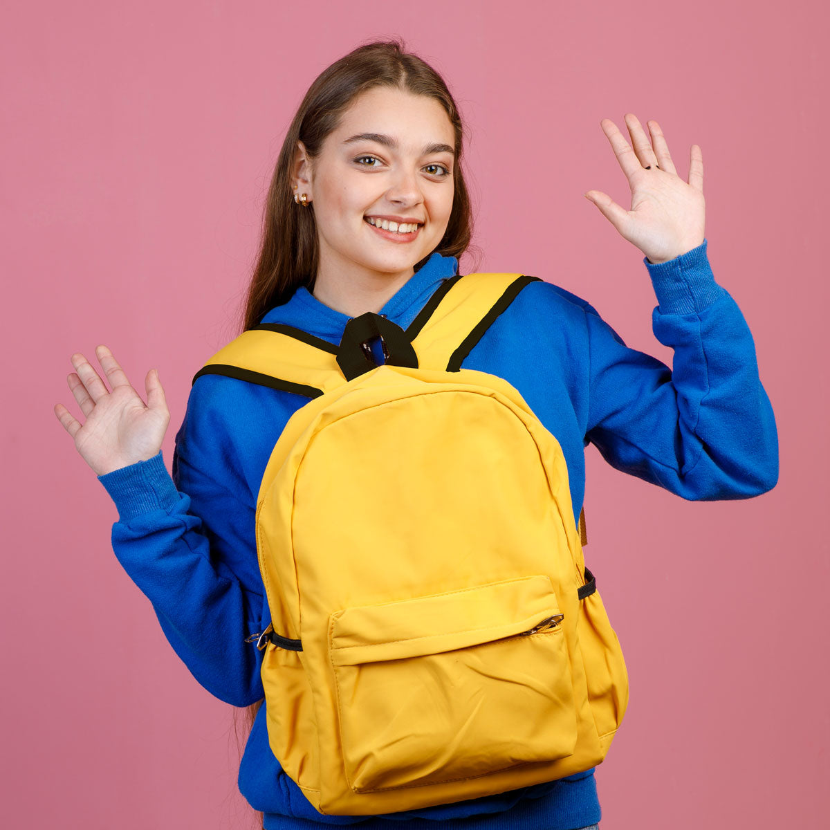 Paquete Escolar (8 Cuadernos, 9 Bolígrafos y 1 Mochila)