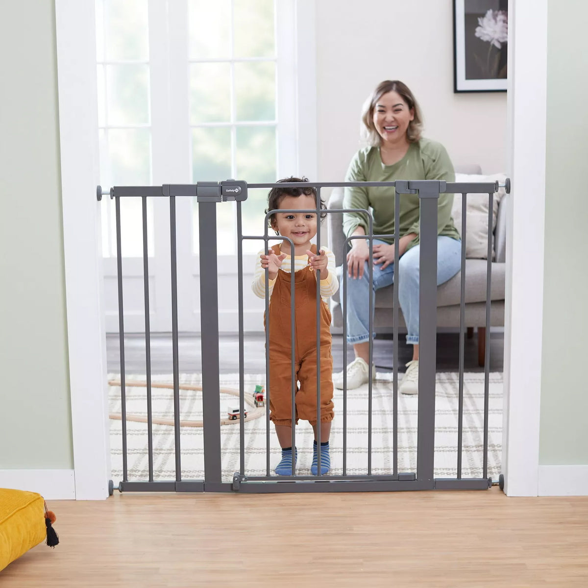 Puerta Alta Contemporánea para Bebé, Safety 1st