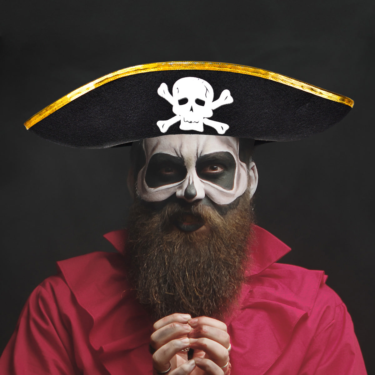 Sombrero de Pirata, Filo Dorado