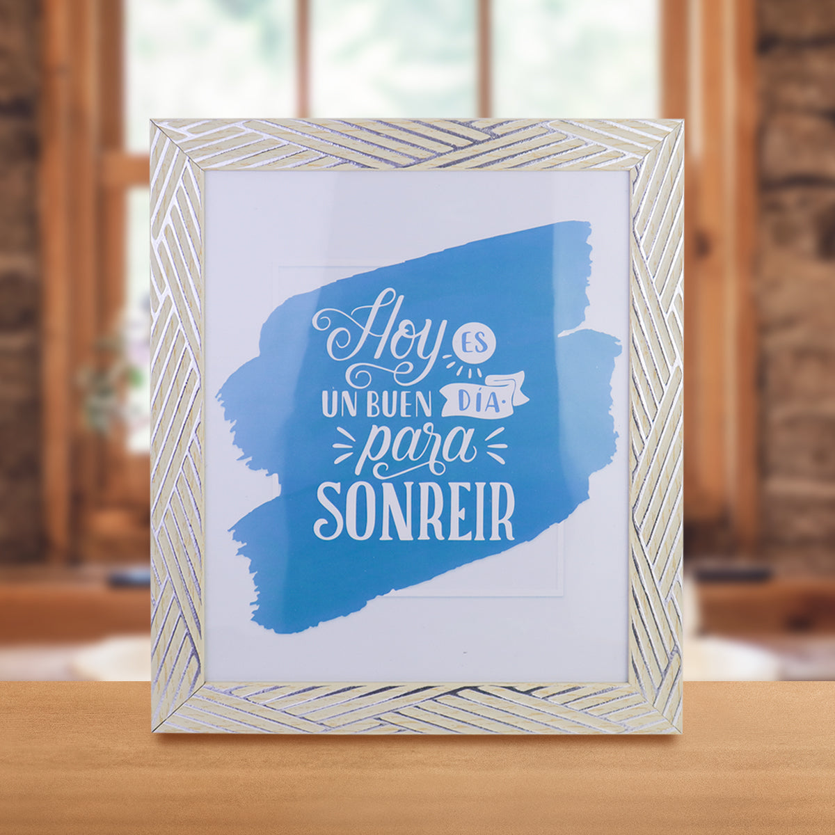 Portarretratos con Diseño de Líneas color Crema con Plata 20x25cm