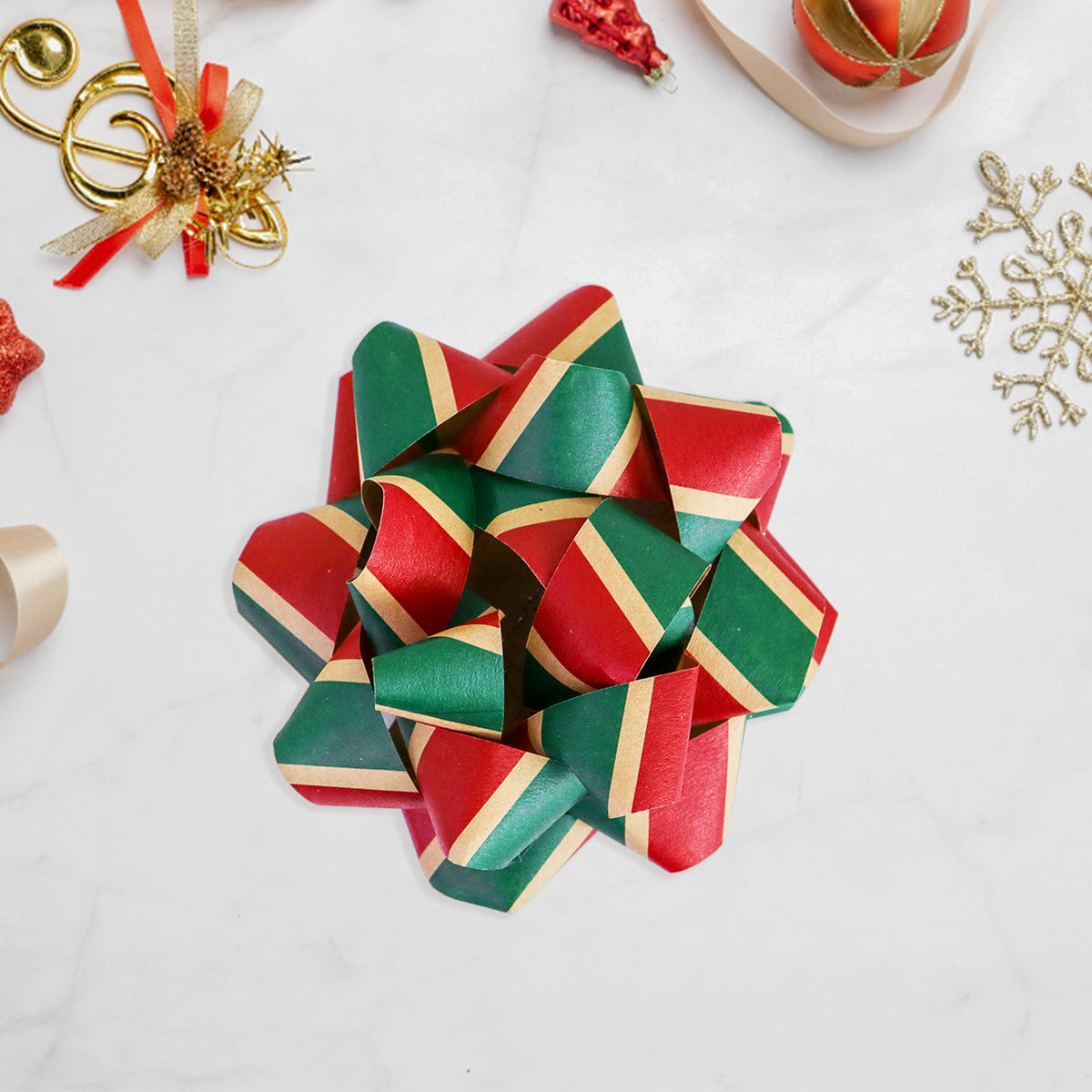 Moños color Rojo con Verde en Forma de Estrella para Regalos