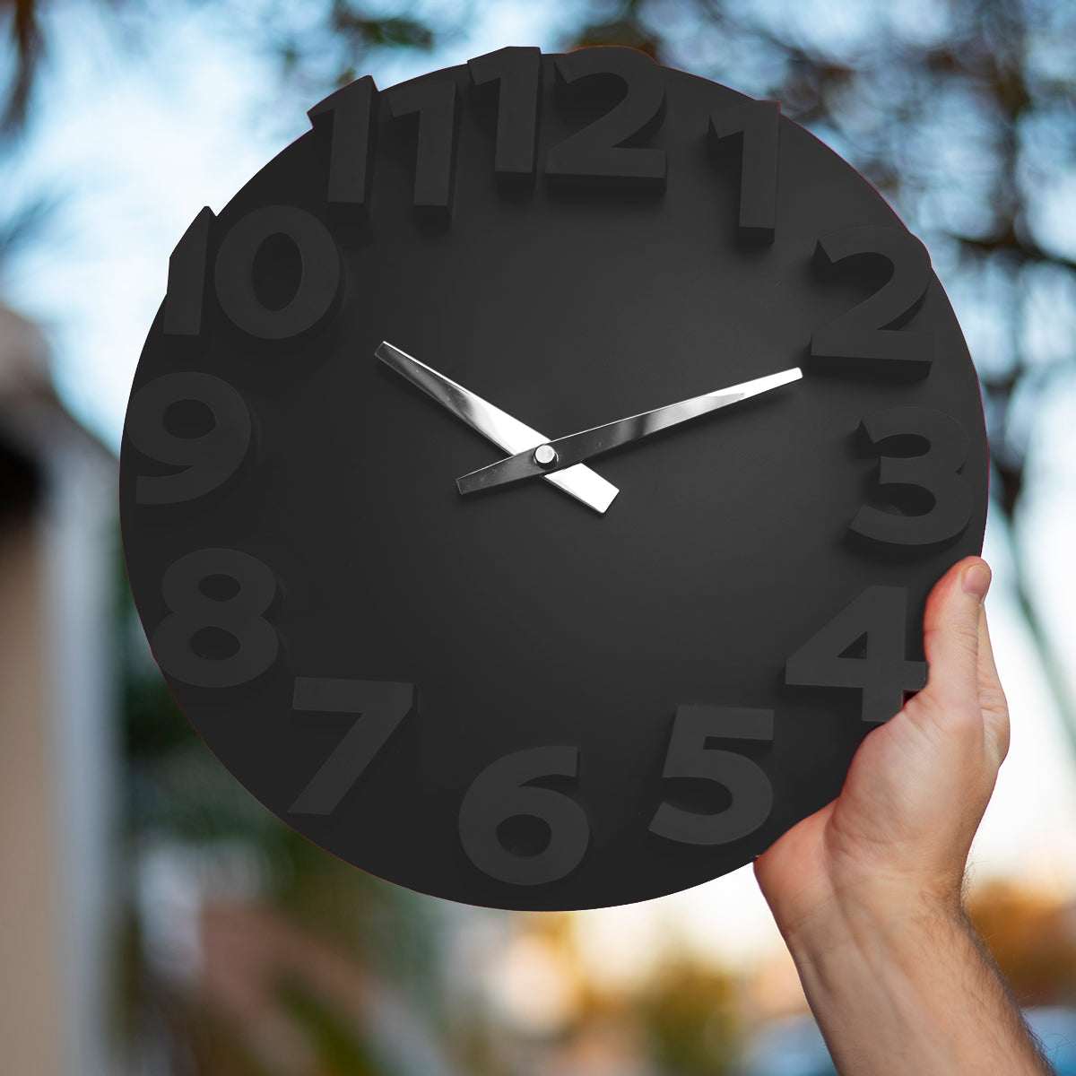 Reloj Moderno con Relieve para Pared, color Negro