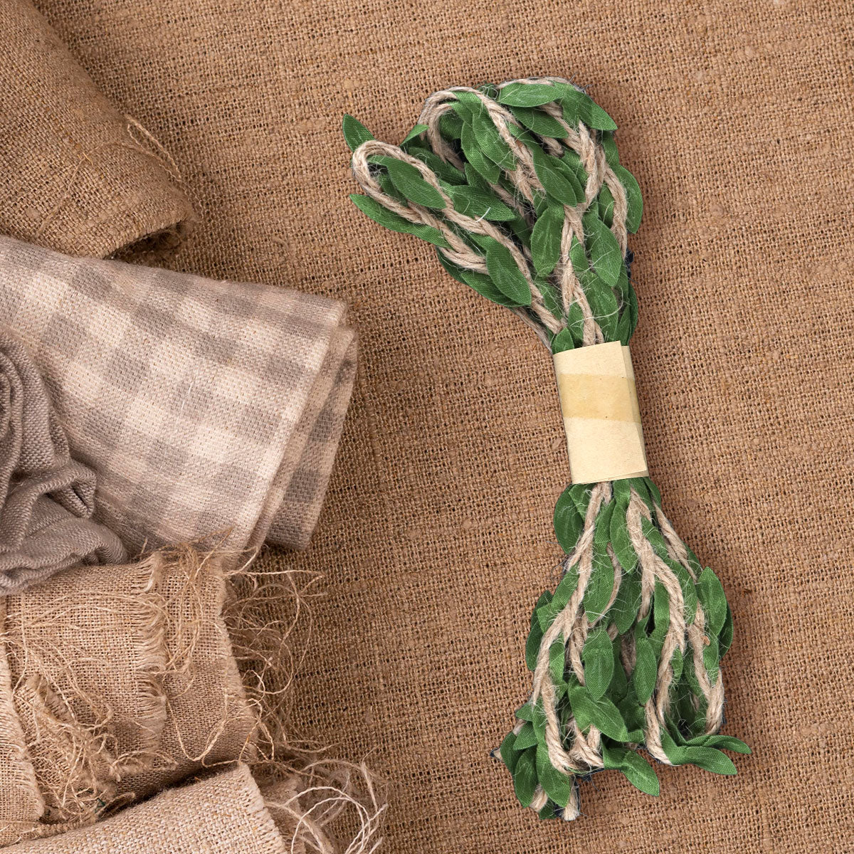 Yute con Hojas Artificiales para Decoración