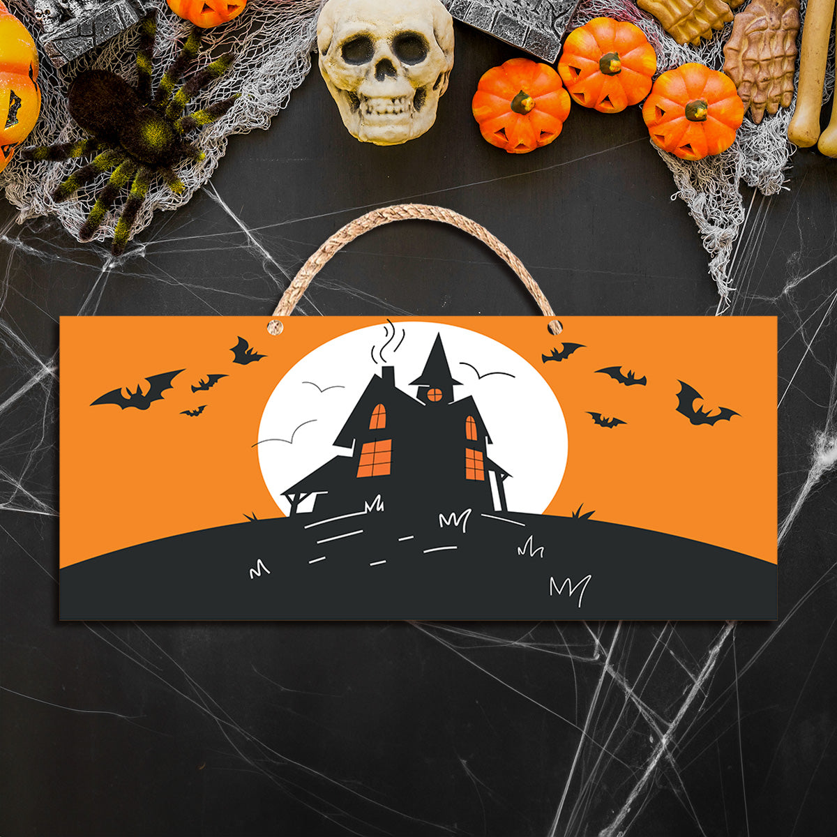 Decoración Colgante con Diseño de Casa Embrujada