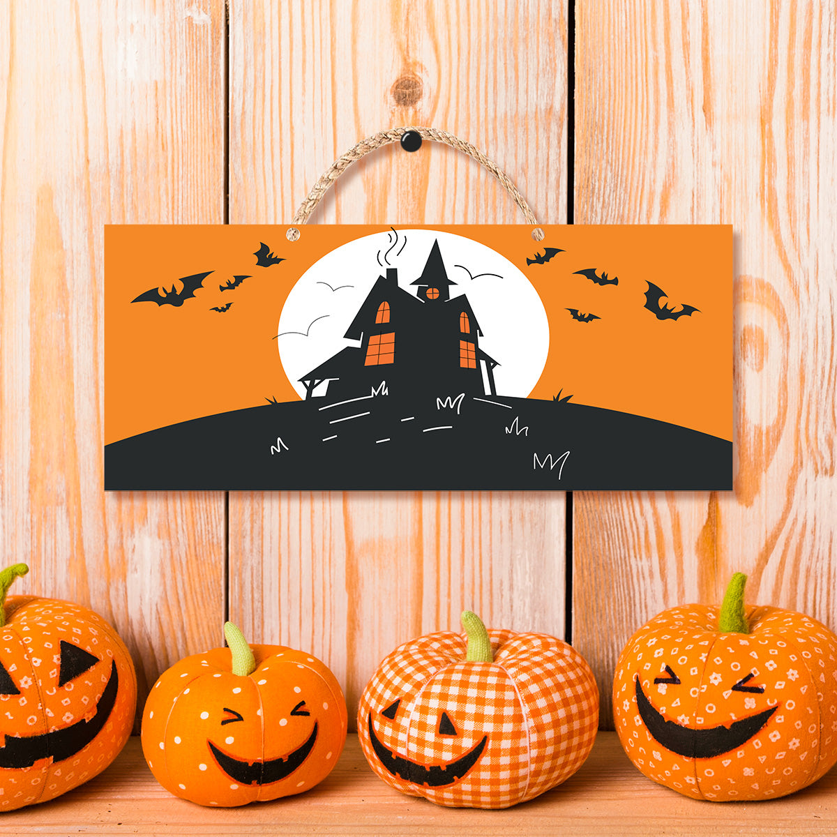 Decoración Colgante con Diseño de Casa Embrujada