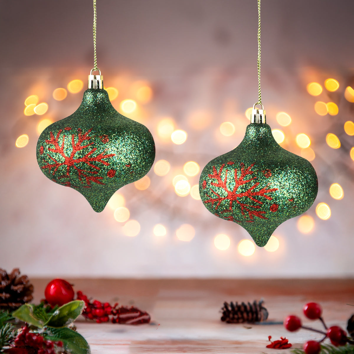 Esferas Navideñas Onion color Verde Decoradas con Copos de Nieve, 2pzas