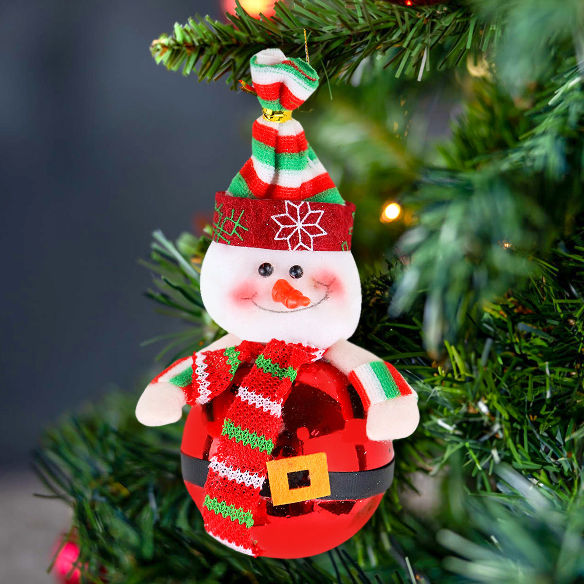 Snowman con Esfera Navideña