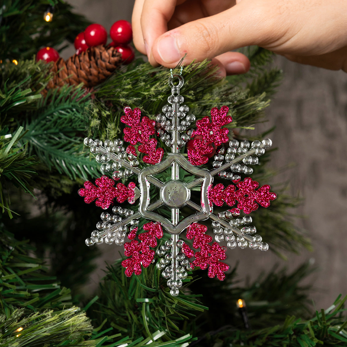 Copo de Nieve, Ornamento Navideño Plástico y Glitter, Color Rojo