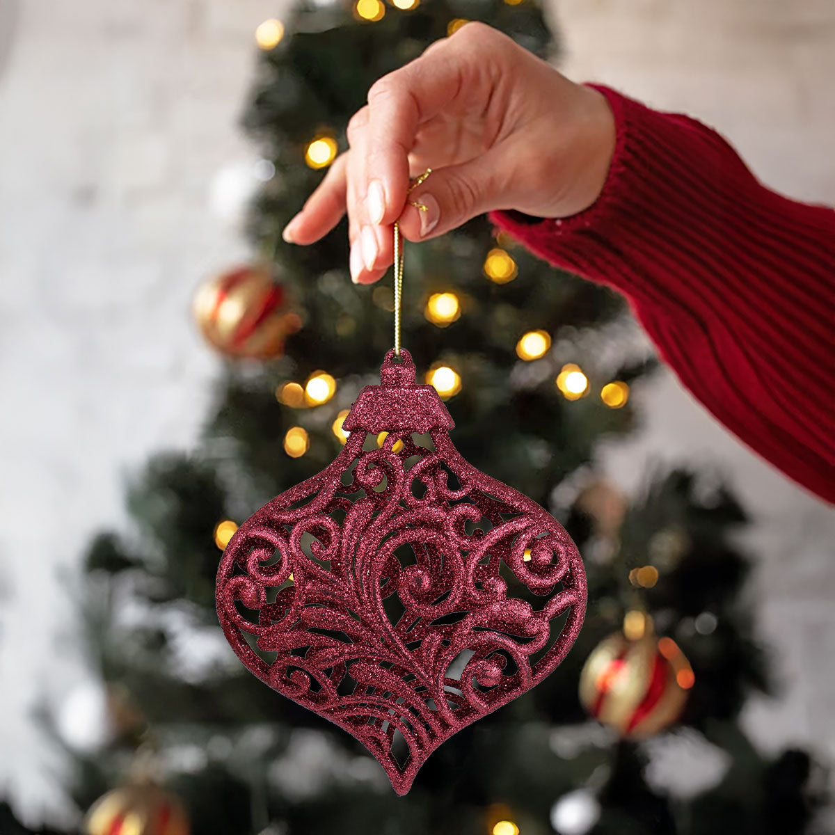Esfera Ornamento Navideño con Glitter, Color Vino, 17 cm