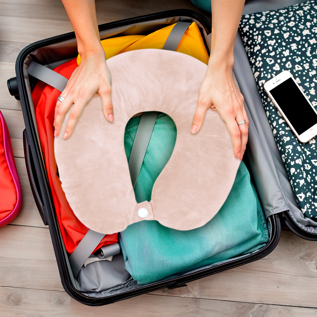 Almohada de Viaje Aterciopelada, Color Durazno