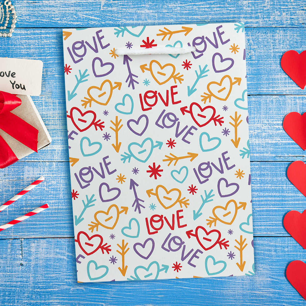 Bolsa de Regalo Decorada con Corazones