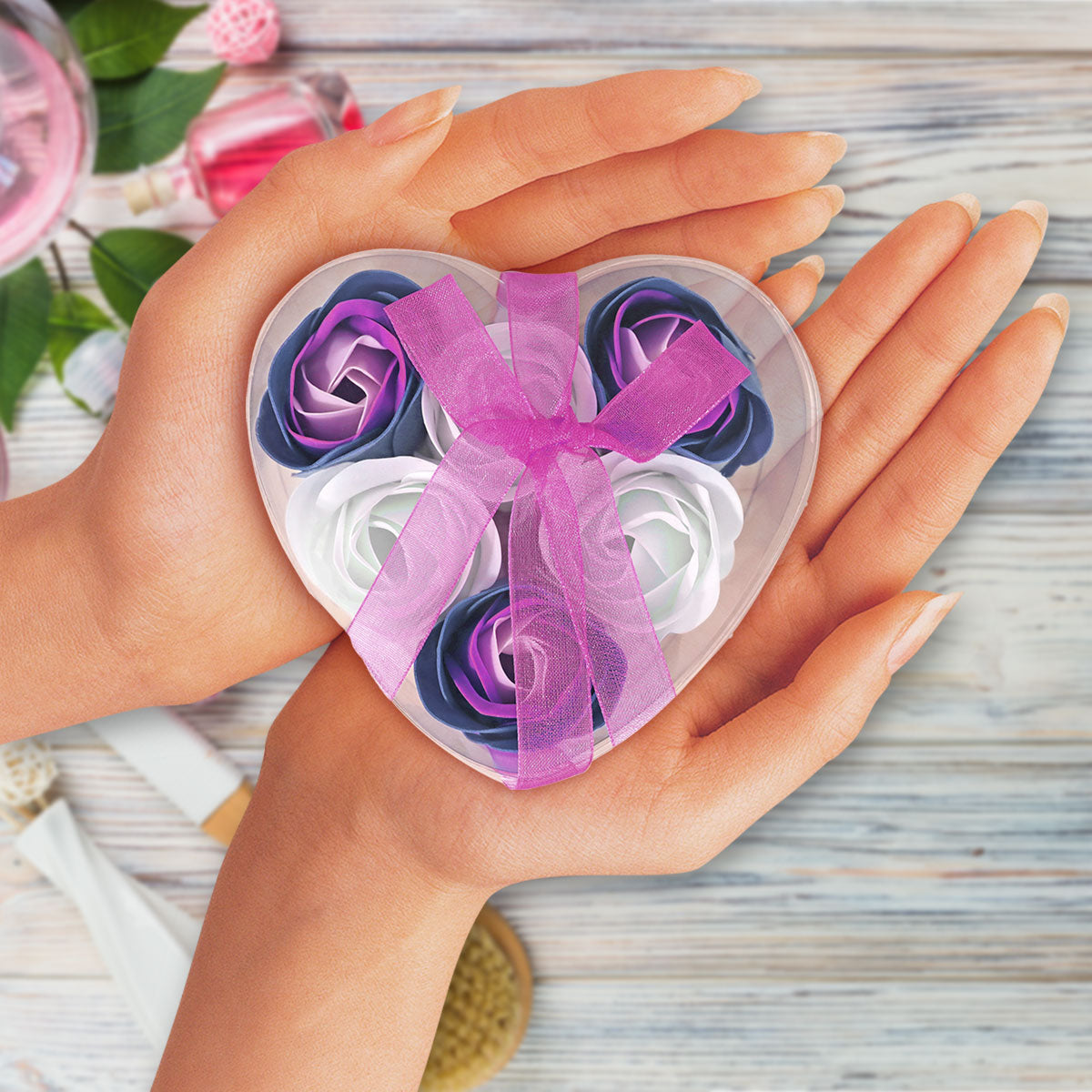 Caja de Regalo de Jabón Con Forma De Rosa, color Morado 6 pza