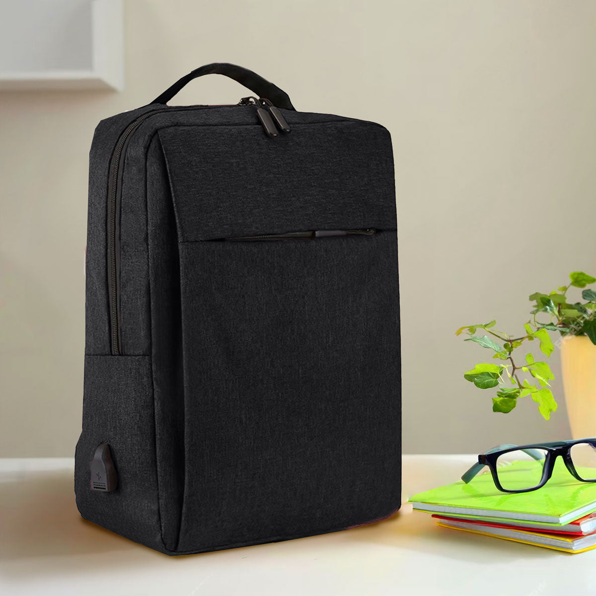 Mochila, Color Negro