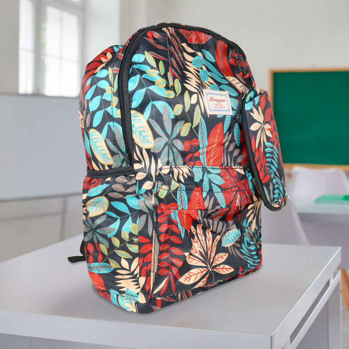 Mochila con Diseño de Plantas