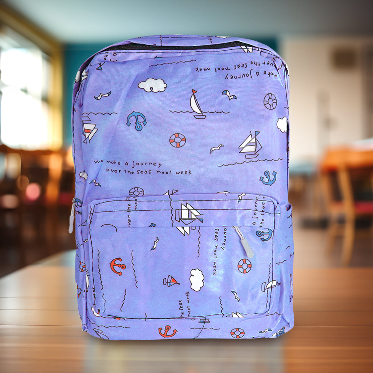 Mochila con Diseño de Barquitos, Color Morado