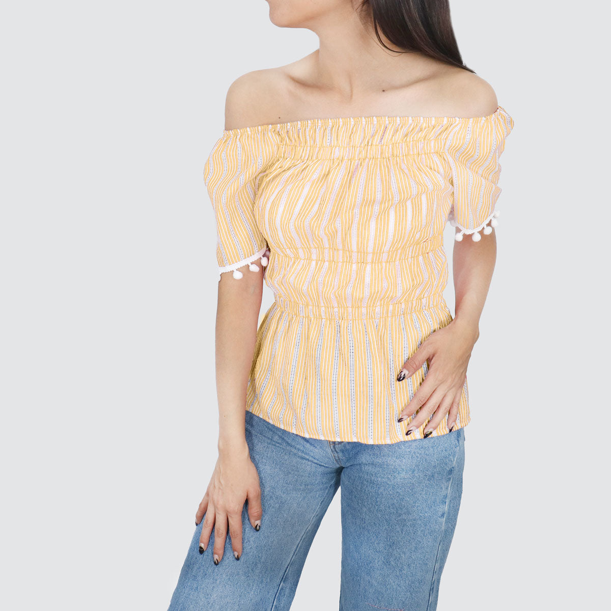 Blusa con Corte Campesino para Dama, color Amarillo