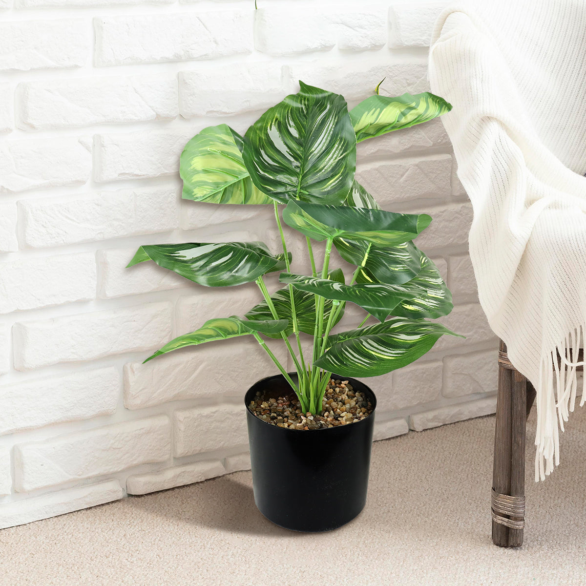 Maceta Negra con Planta Calathea Artificial