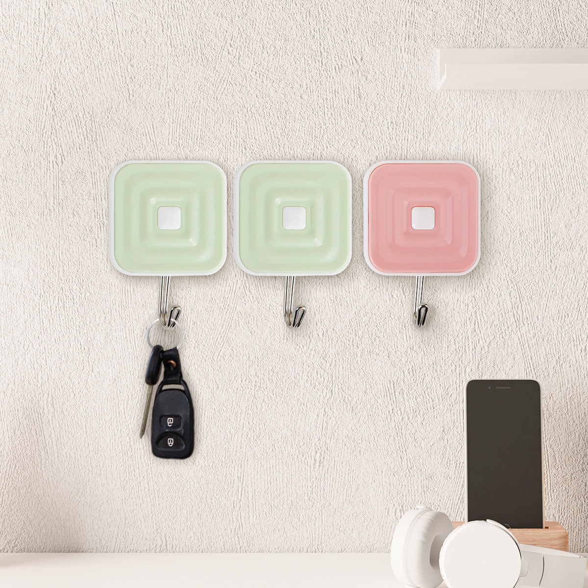 Colgadores Metálicos Cuadrados Autoadhesivos, Color Verde y Rosa, 3 pzas