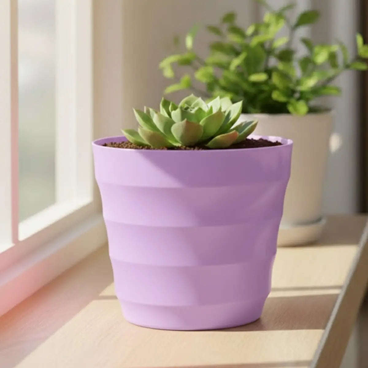 Maceta de Plástico, Color Morado, 16x15 cm
