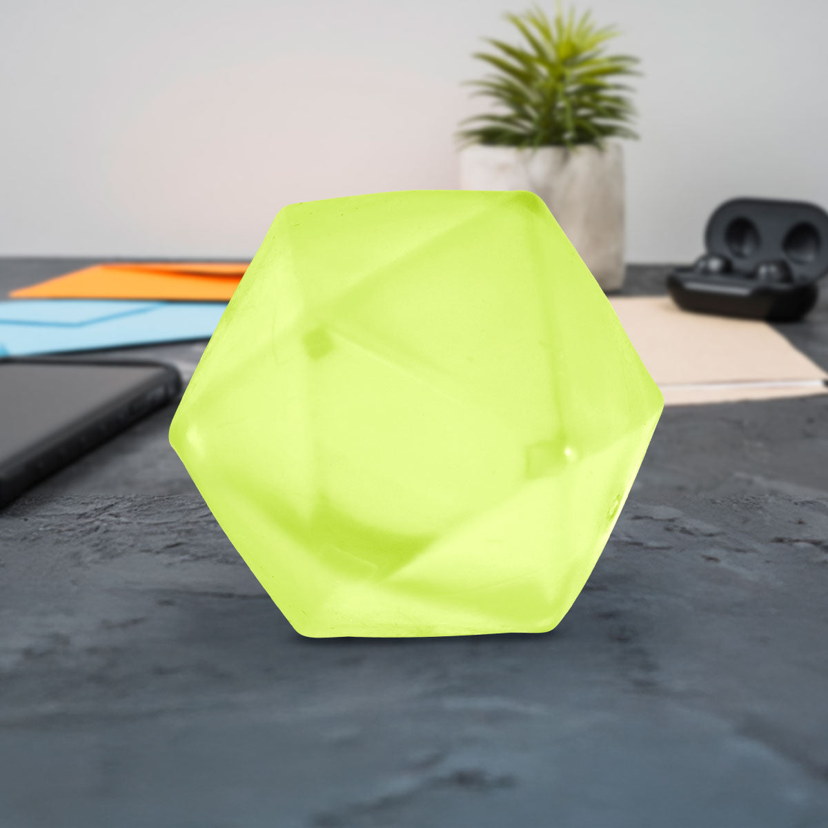 Squishy Poligonal, Color Amarillo