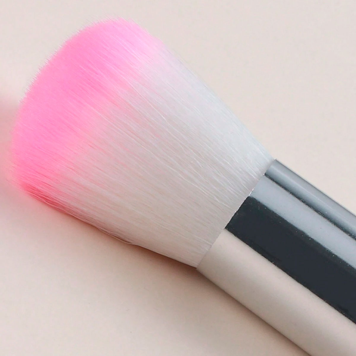 Brocha de Maquillaje para Rubor con Partículas de Glitter