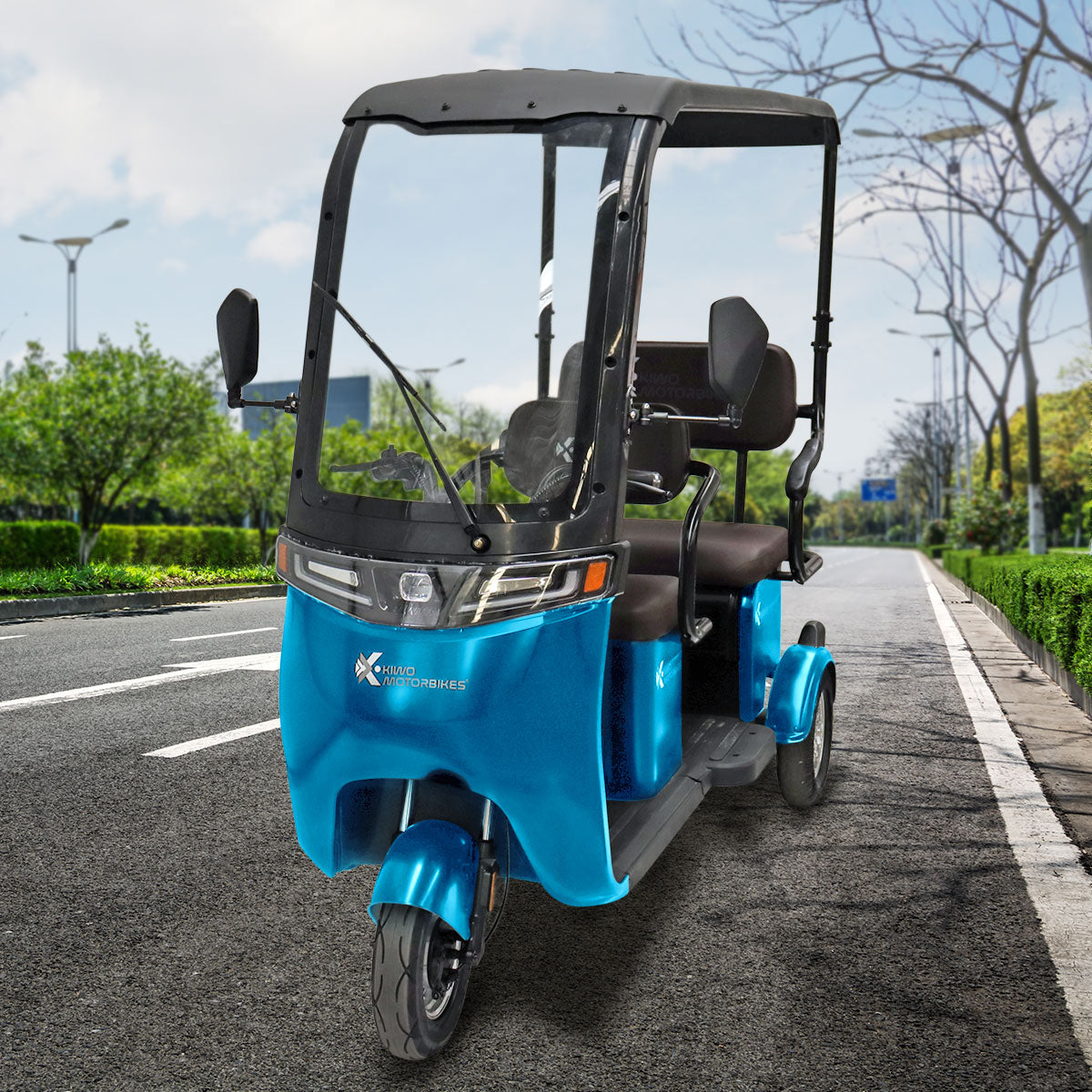 Kiwo, Triciclo Eléctrico con Techo, Modelo BTY002, Color Azul