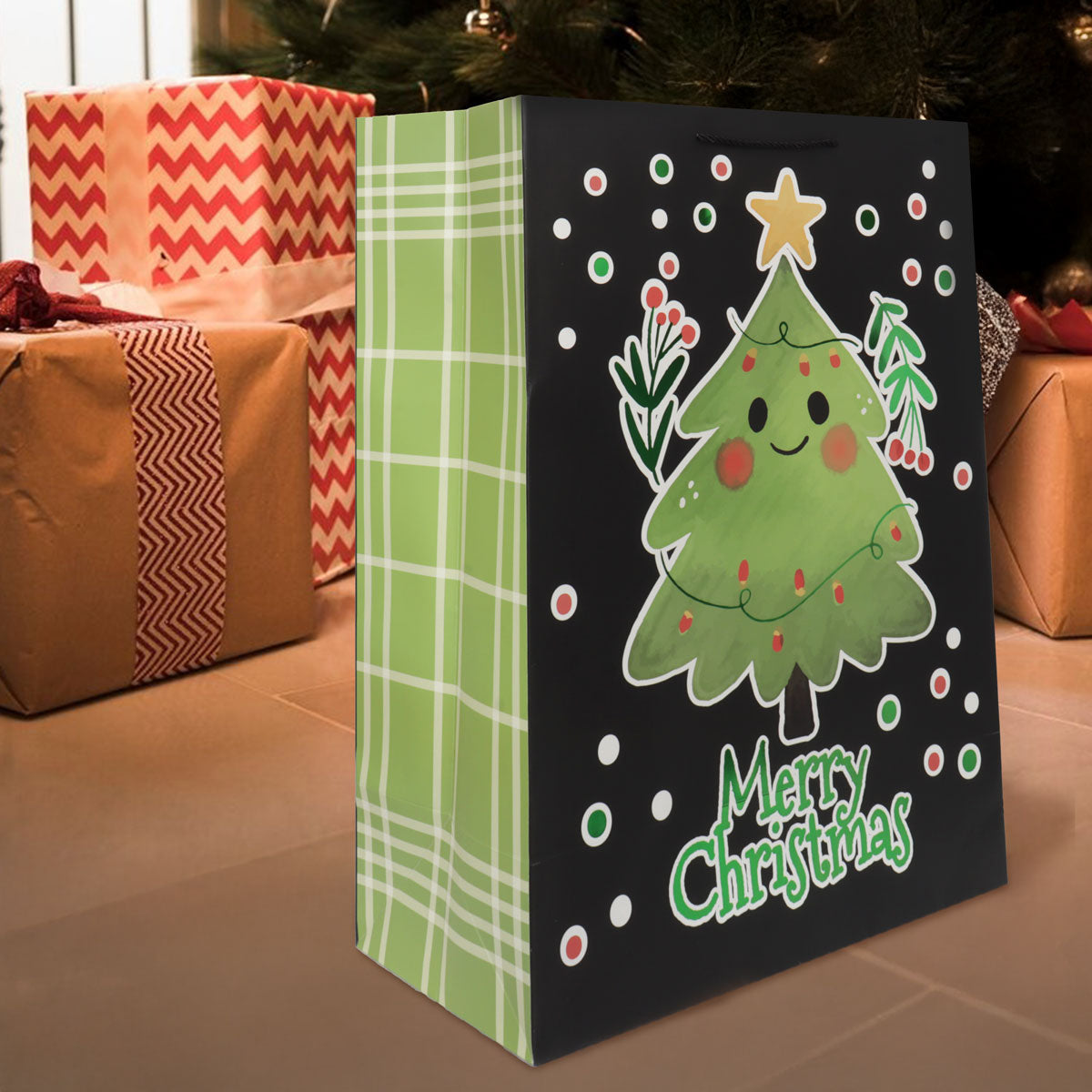 Bolsa de Regalo Navideña, Diseño Pino, Color Negro