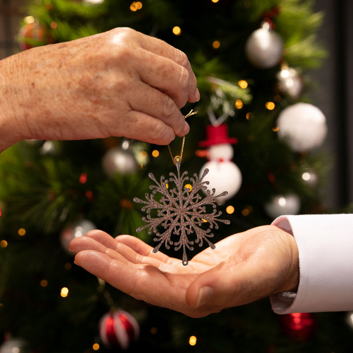 Ornamento, Copo de Nieve, Color Café, 2 pzas