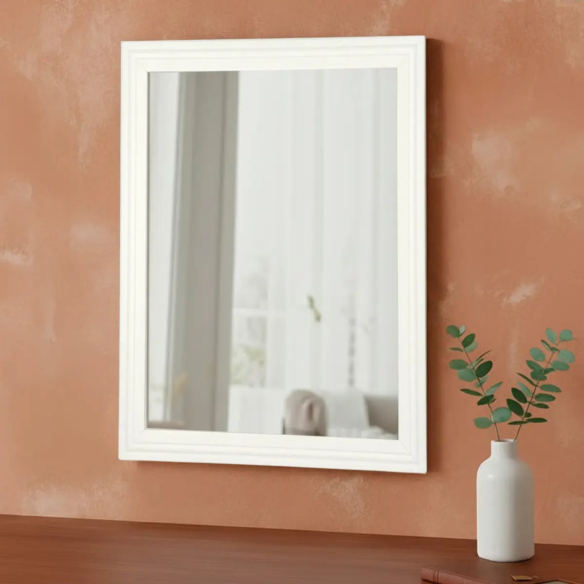 Espejo Mediano, Marco Blanco