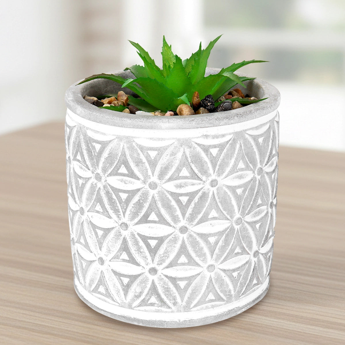 Maceta con Planta Artificial, Diseño Cilindro con Patrón, Color Gris