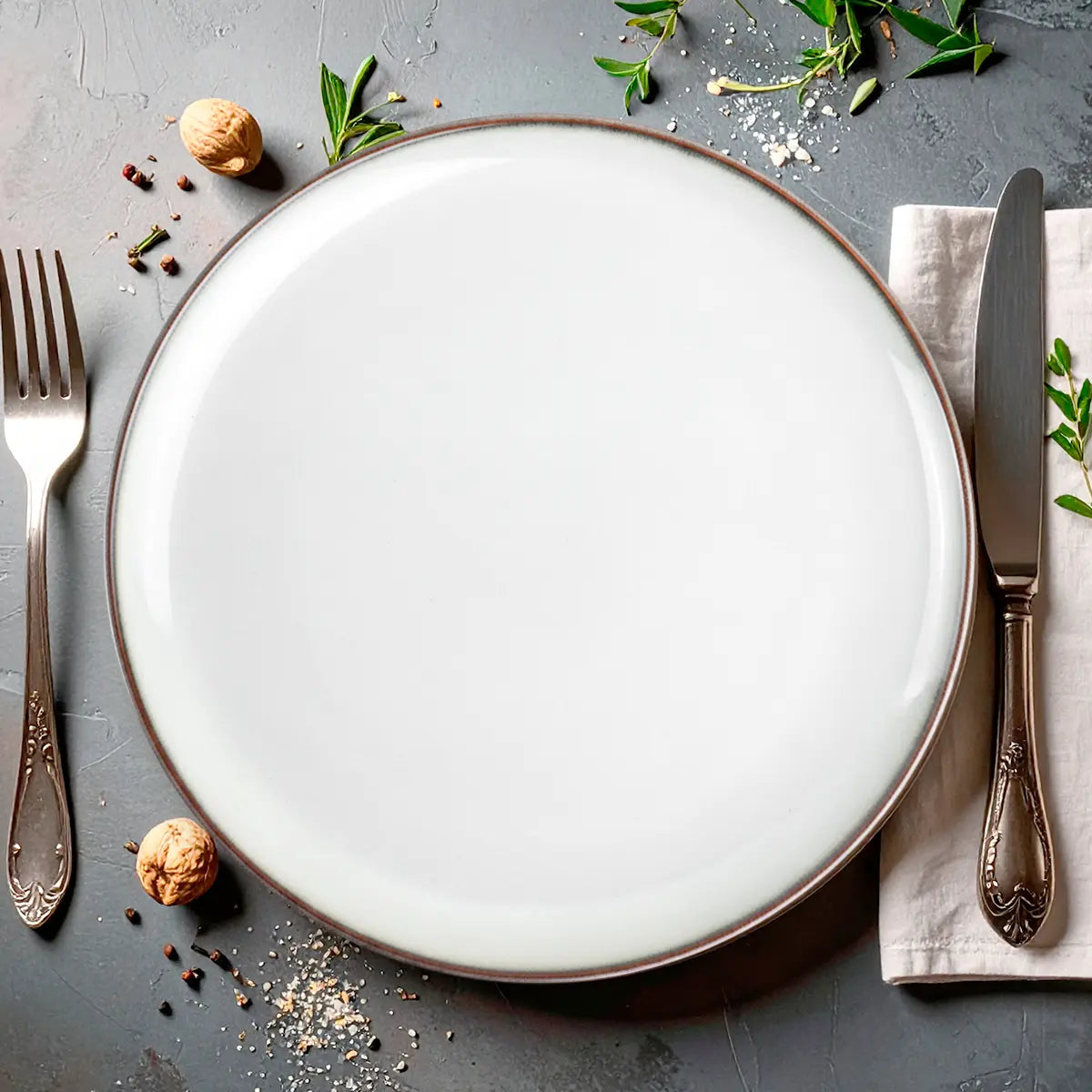 Plato Trinche de Cerámica Blanca, Filo Brillante