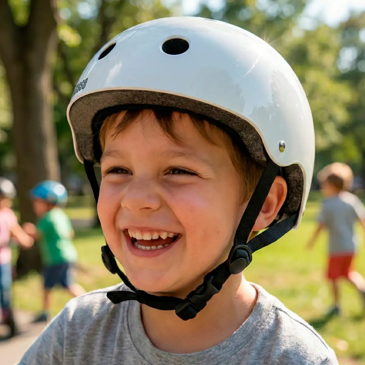 Casco de Protección, NutCase, Color Blanco