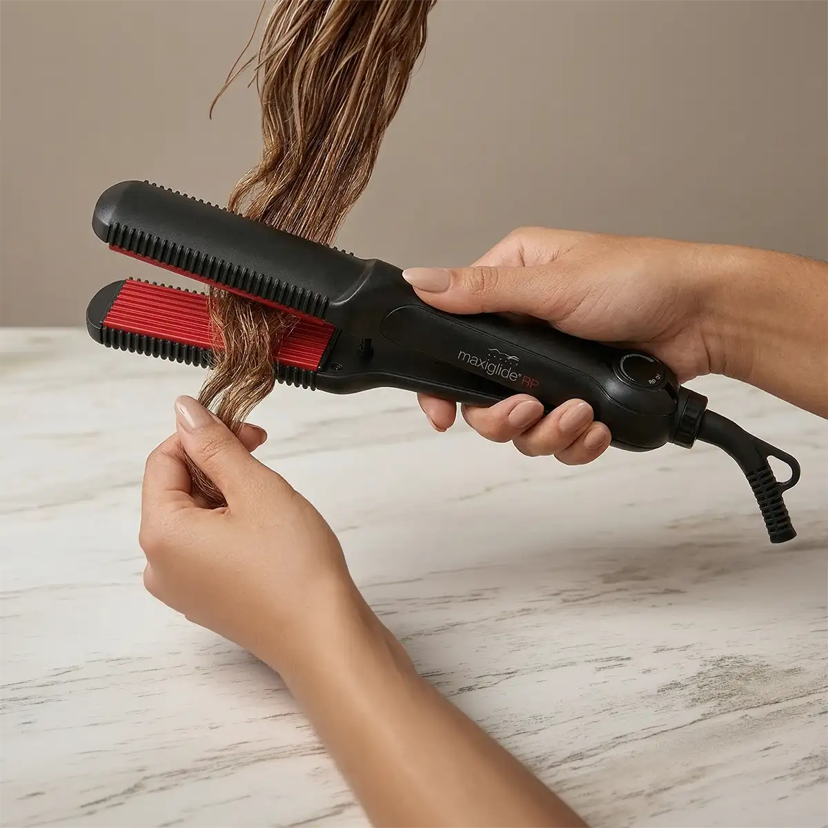 10 03MAXIGLADE ALISADO DE CABELLO 1 PZA