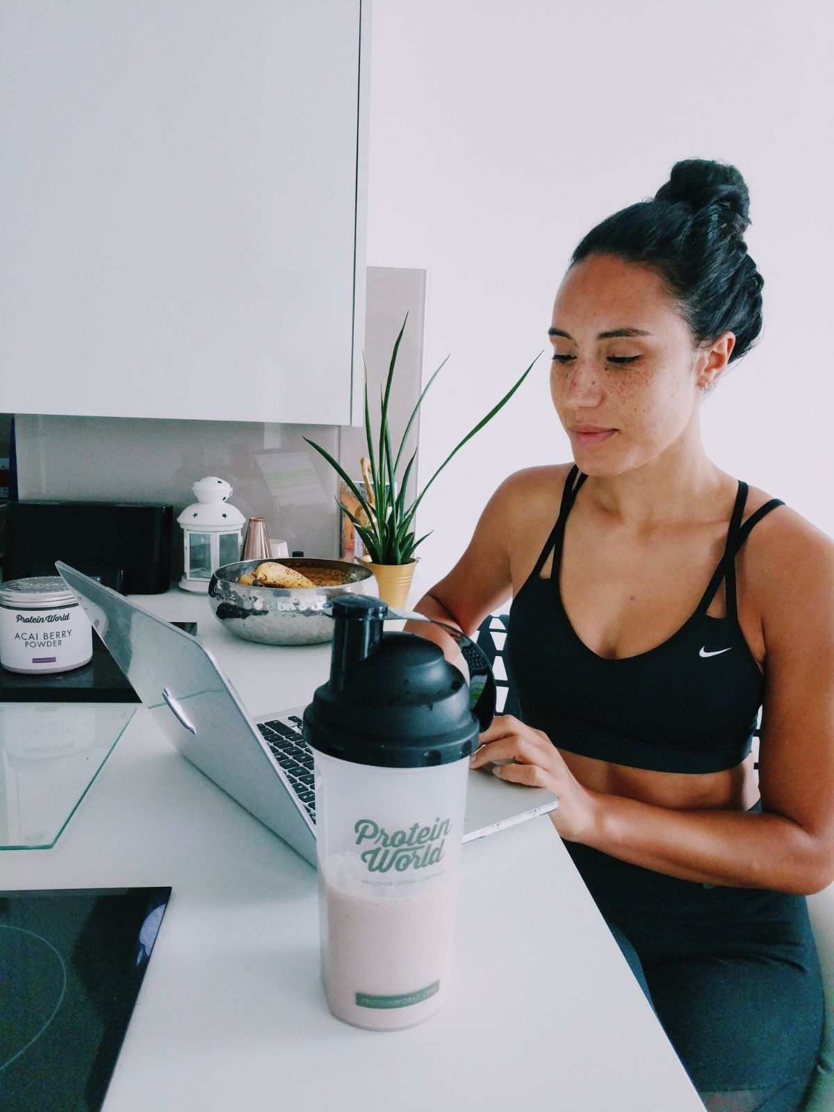 PROTEIN WORLD SHAKER