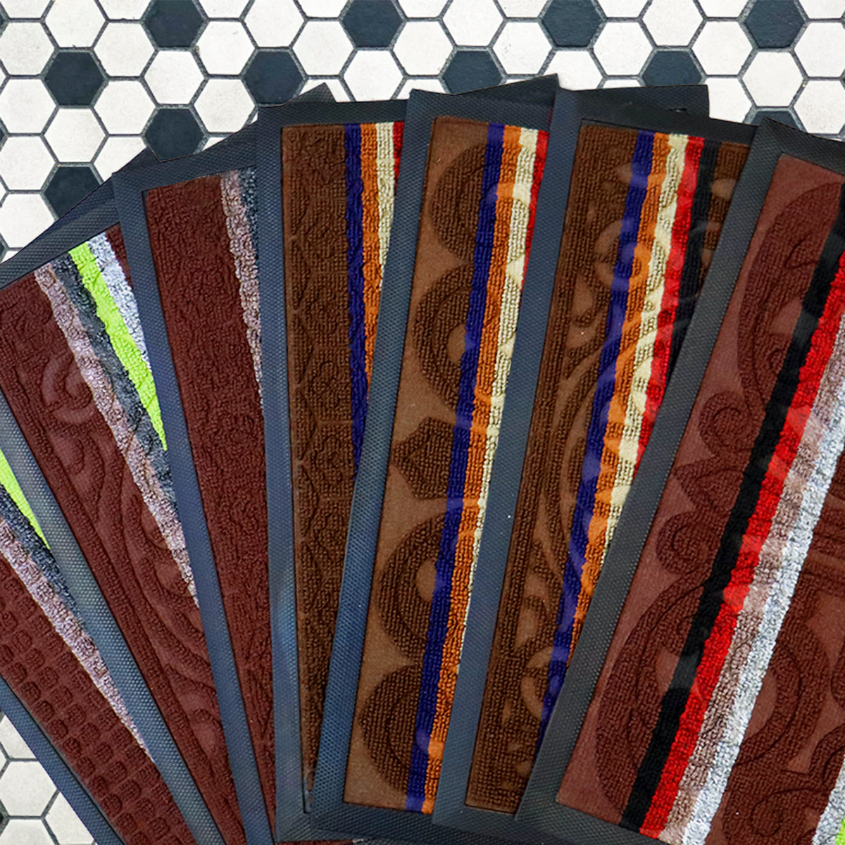 Tapete Decorativo color Café con Diseño de Líneas 35x55cm