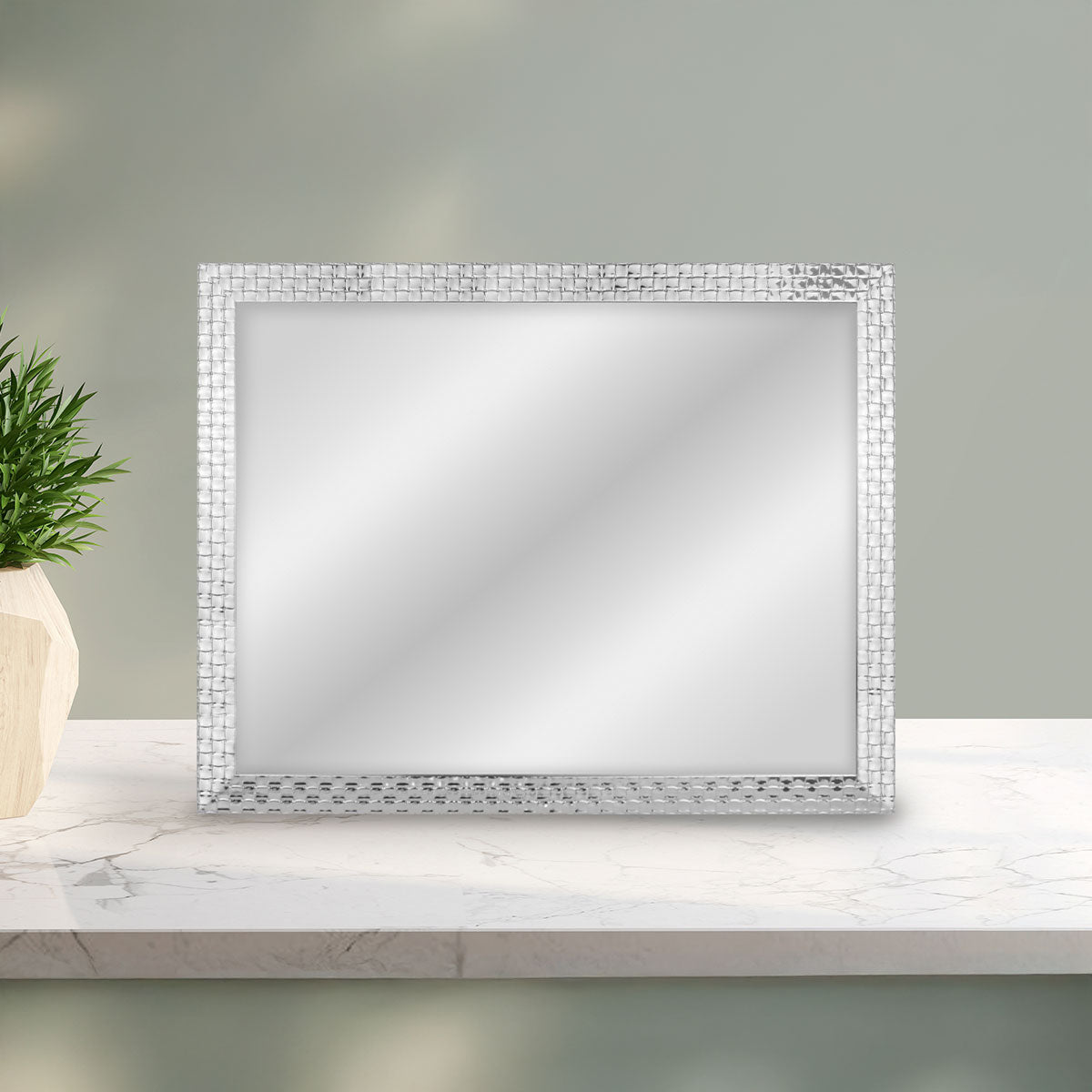 Espejo Inkanto con Marco Decorado color Gris