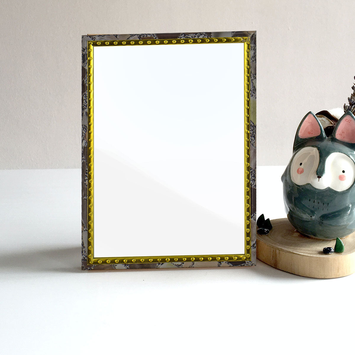 Espejo con Marco Tipo Mármol Café 15x11cm