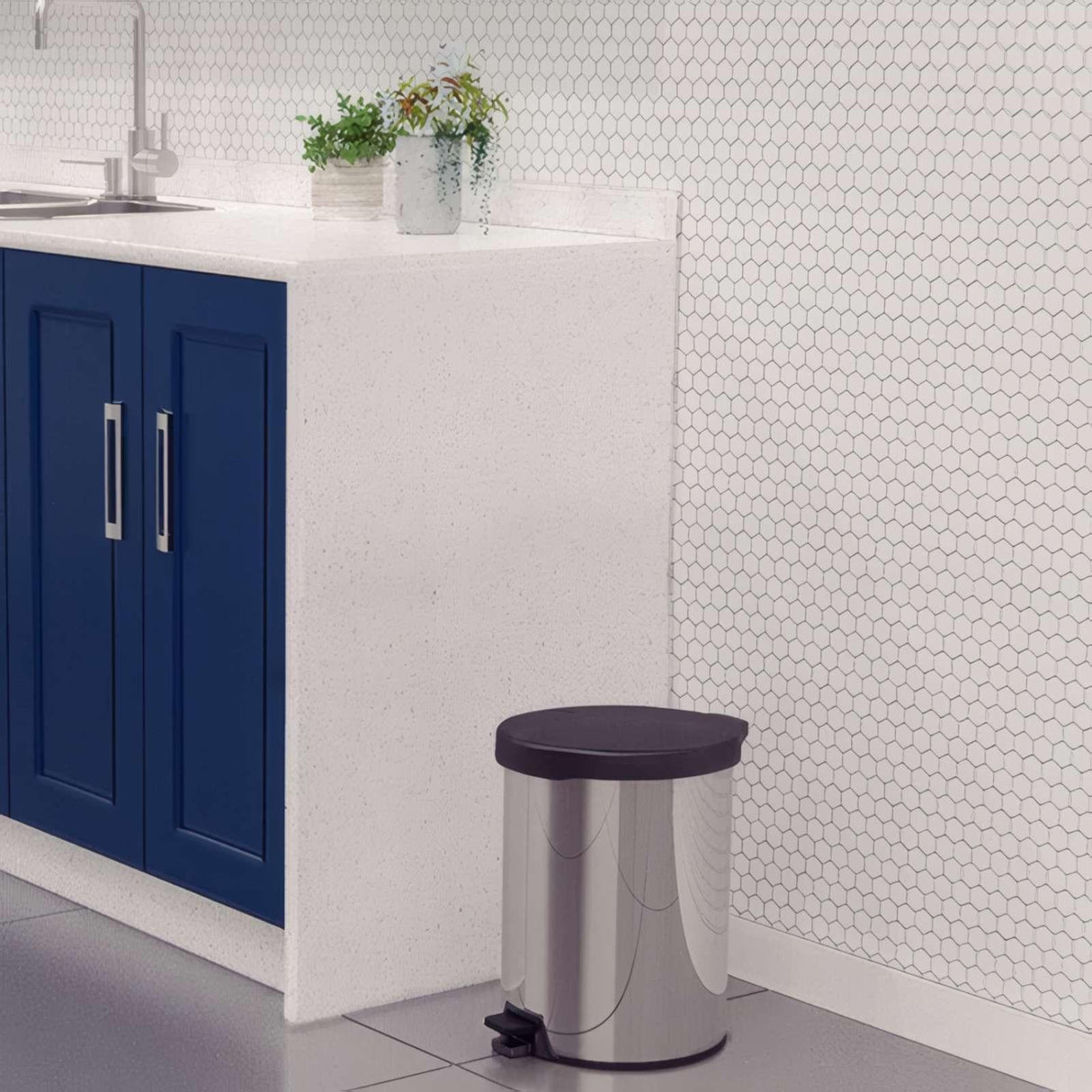 Basurero con Pedal Tramontina 12 Litros Acero Inoxidable 94538-812