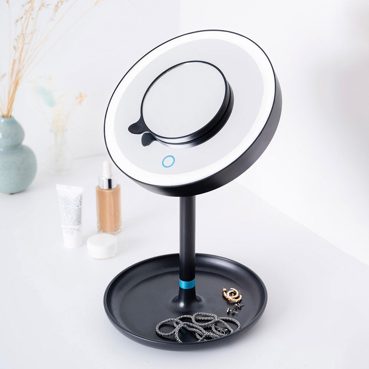 Espejo con Luz LED y Sensor Touch para Maquillarse, Incluye Espejo Magnético Extra de 5 Aumentos / BS45BF23 - Marca beurer®