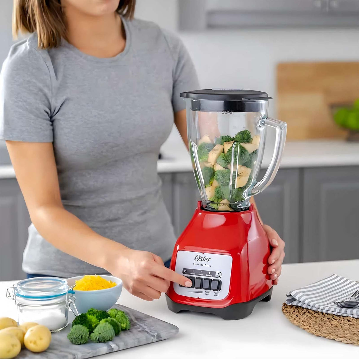 Licuadora Ostre Vaso de Vidrio 1.5 Litros 2 Velocidades BLSTKAGRPB-RO