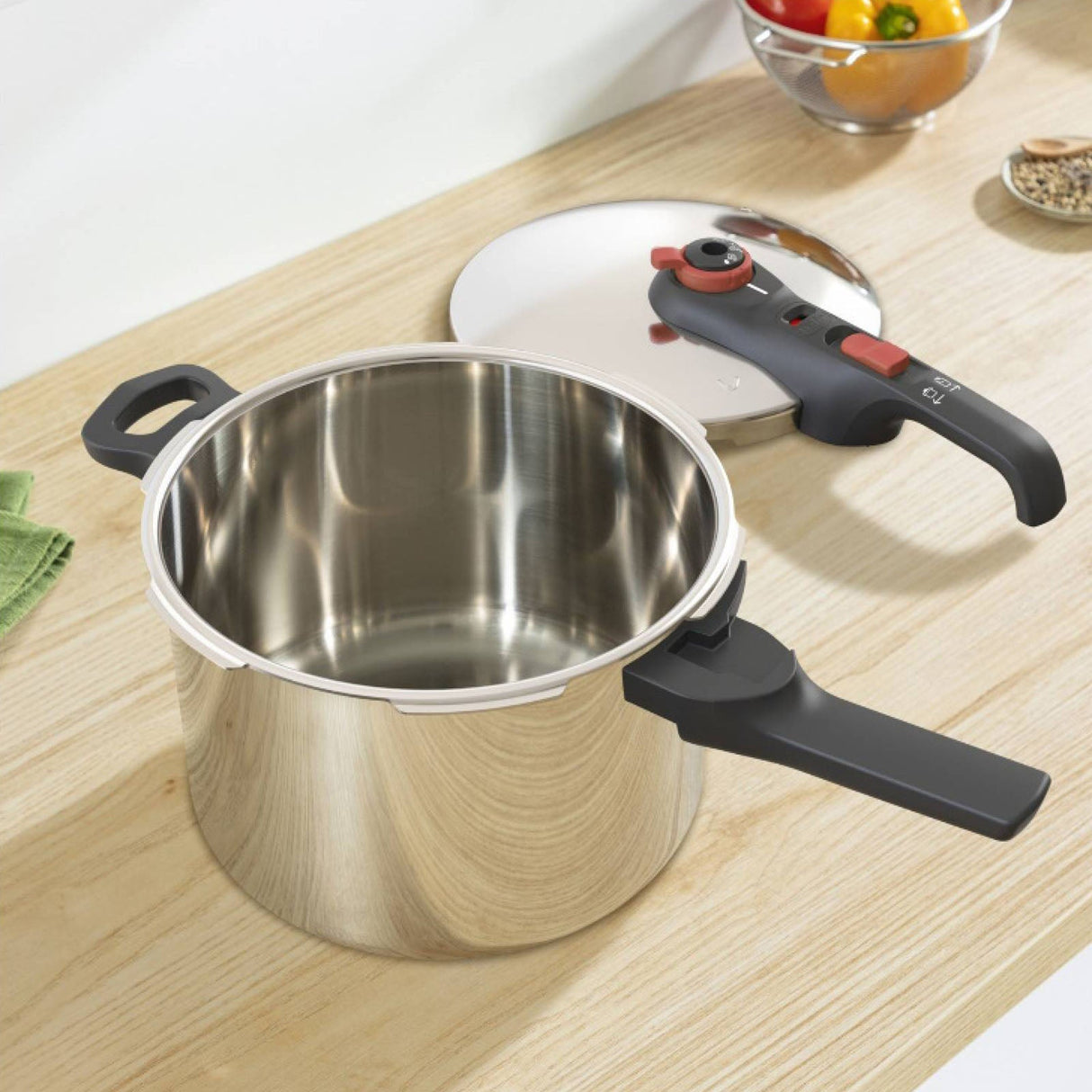 Olla de Presión T-fal 8 Litros Gris P2584403