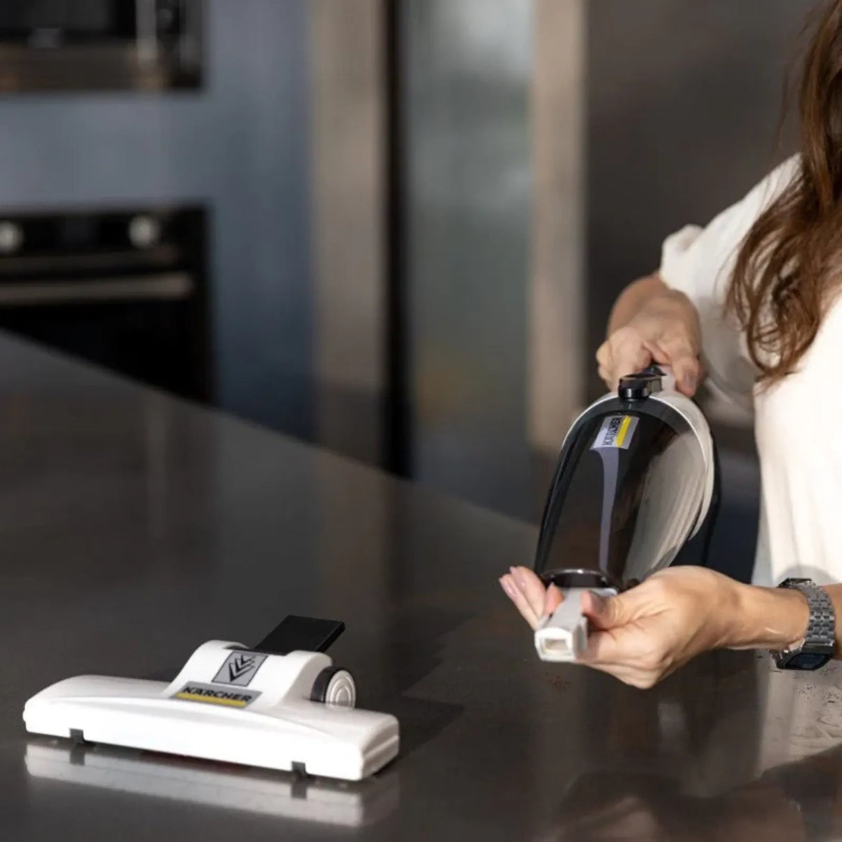 Aspiradora Vertical Karcher 2 en 1 VCL 1