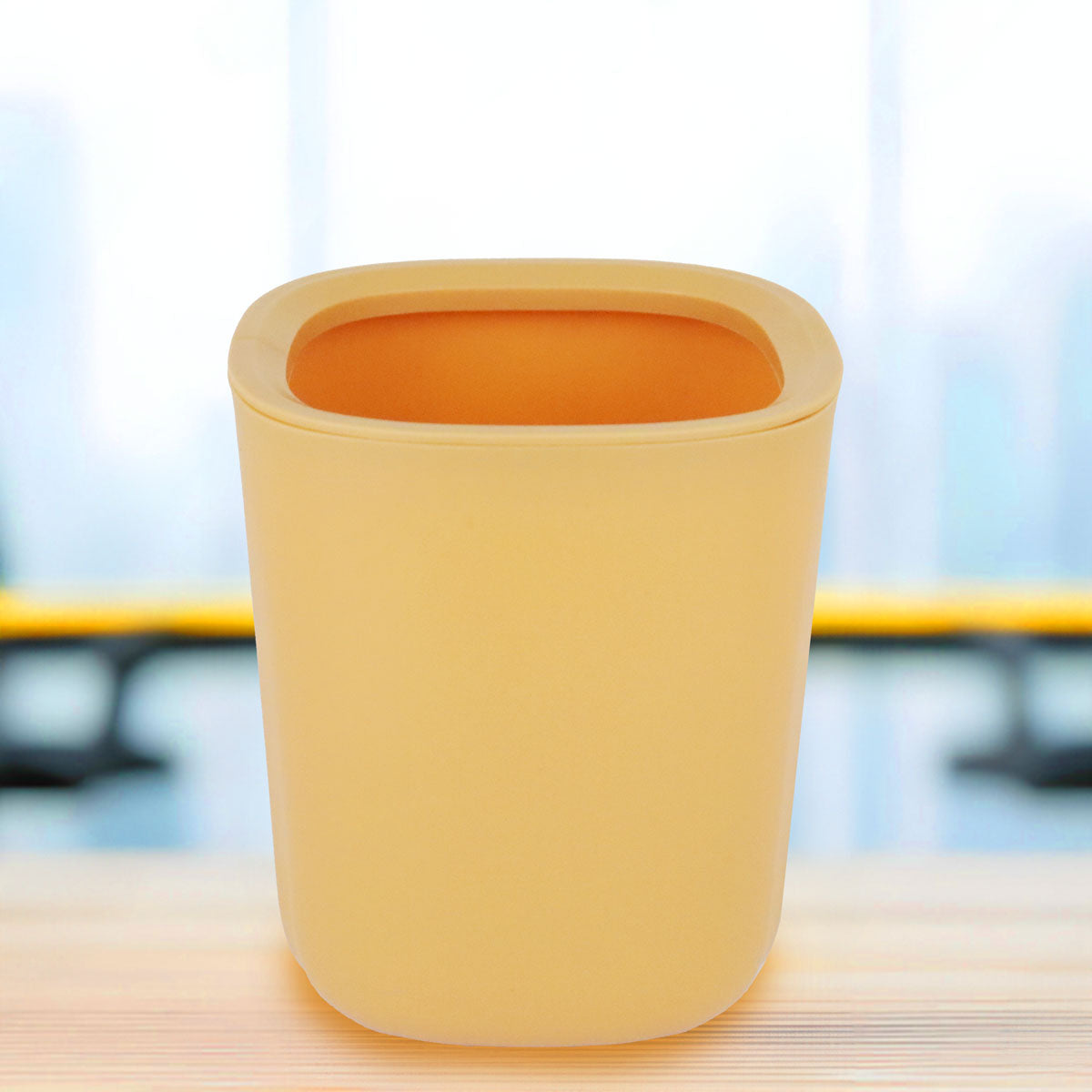 Basurero de Escritorio de Plástico, Color Amarillo