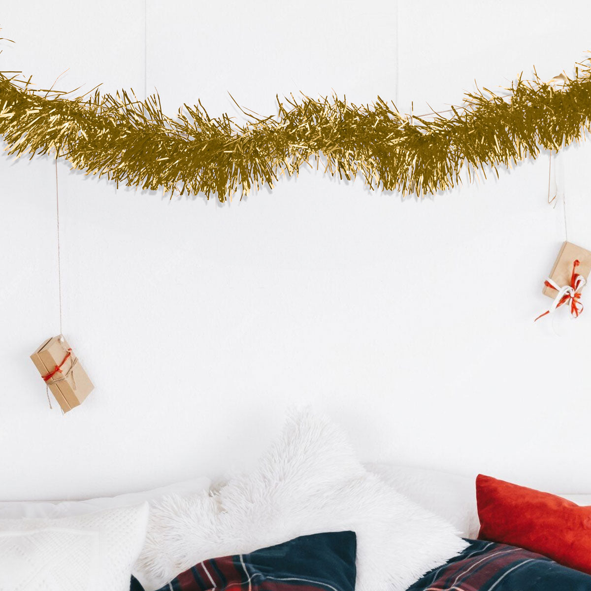 Guirnalda Navideña de Tinsel, 1.3 m, Color Oro