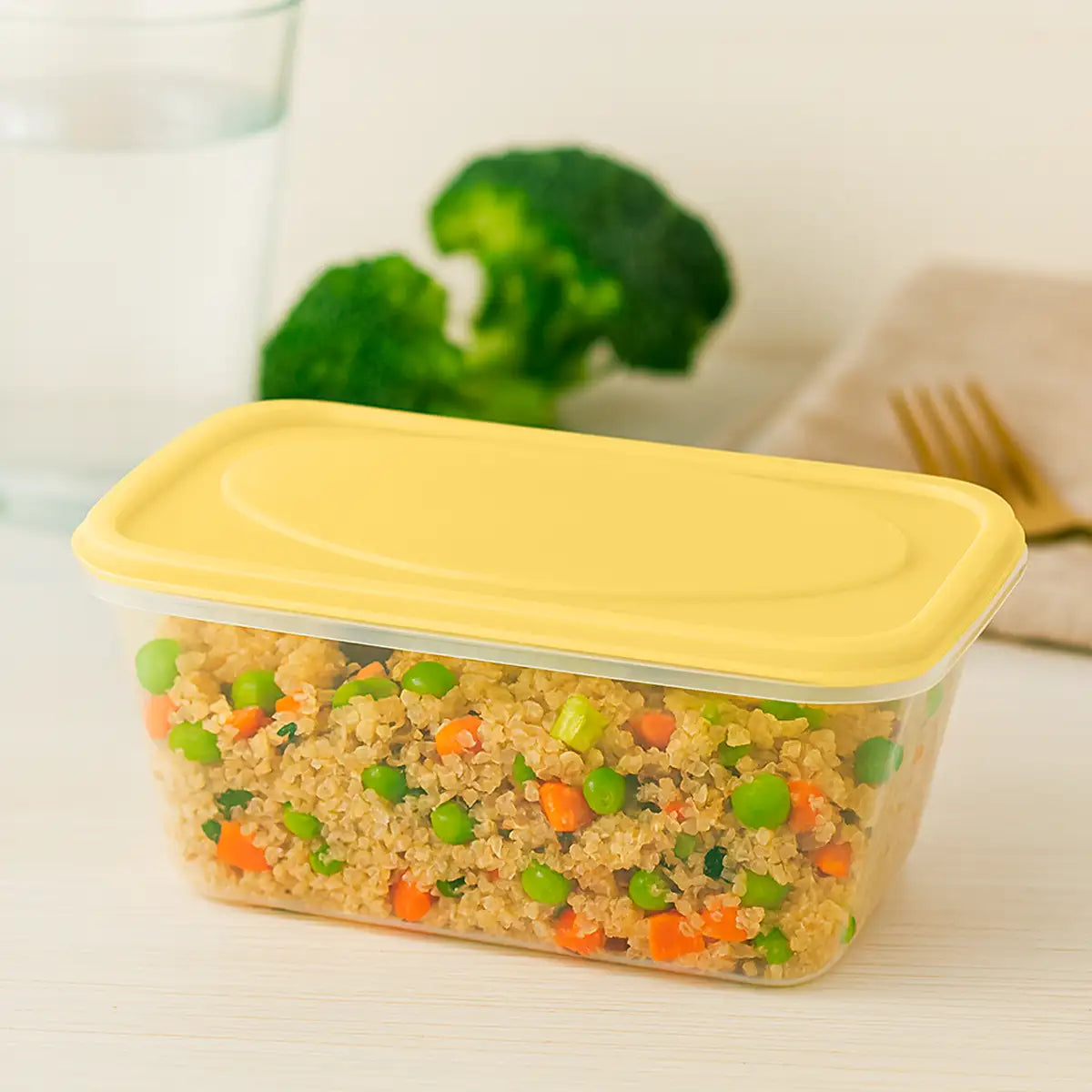 Contenedor de Plástico, Tapa Amarilla, 250 ml