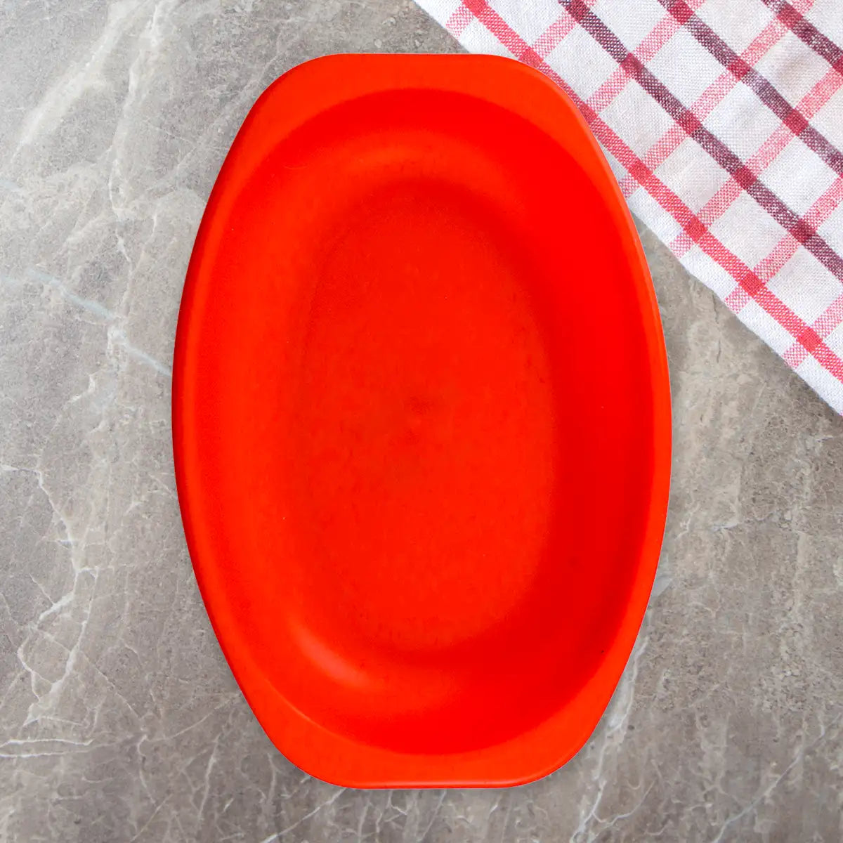 Plato Ovalado de Plástico, Color Rojo